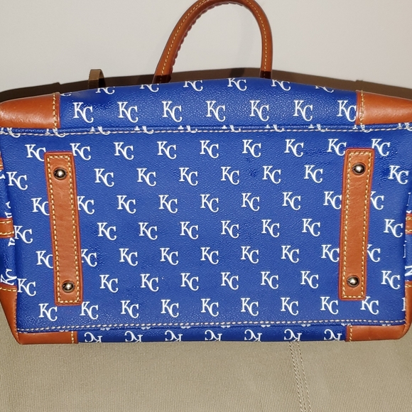 Dooney & Bourke Royals MLB large purse - Picture 4 of 5